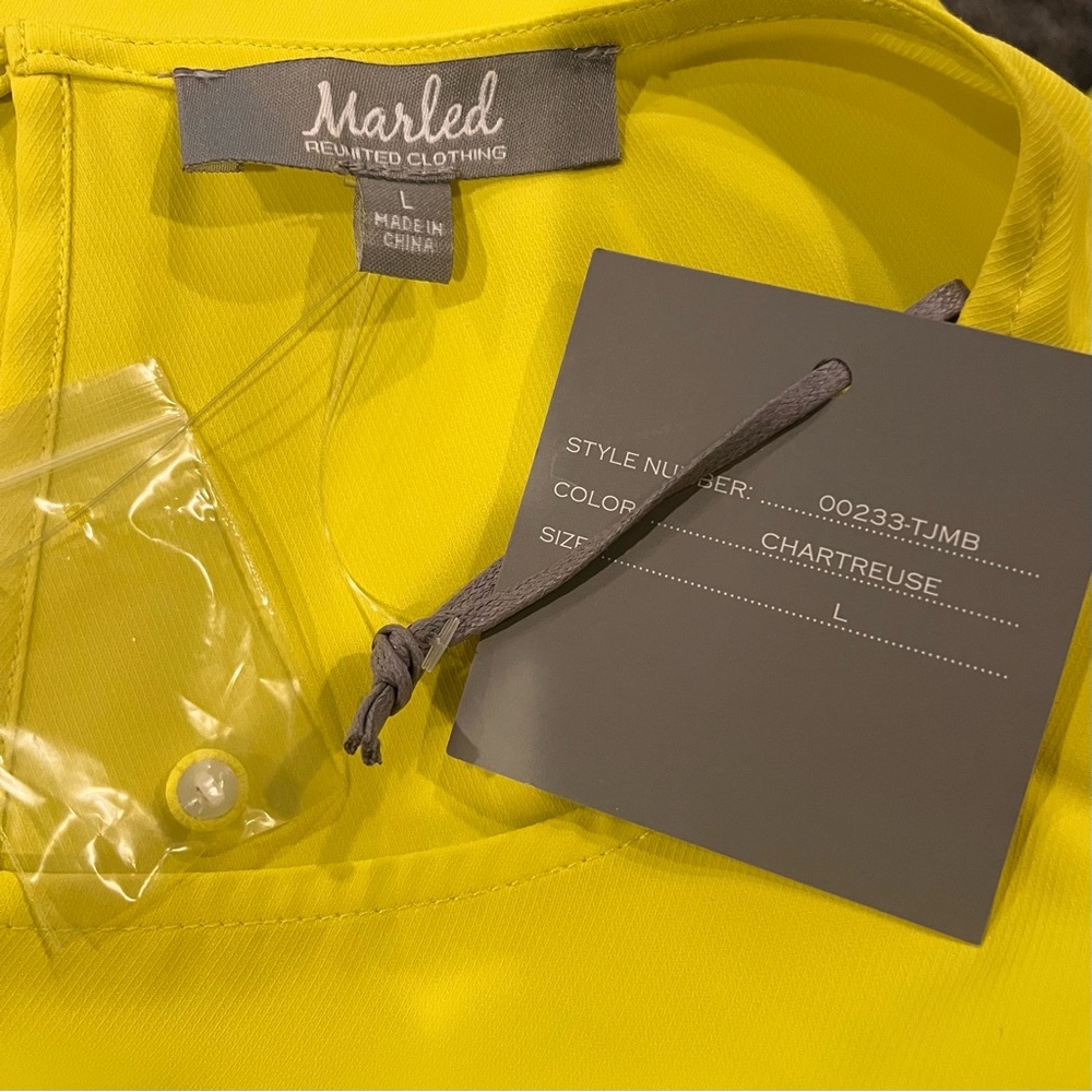 🌼NWT MARLED BRIGHT YELLOW BLOUSE SIZE LARGE 🌼 - Picture 6 of 7